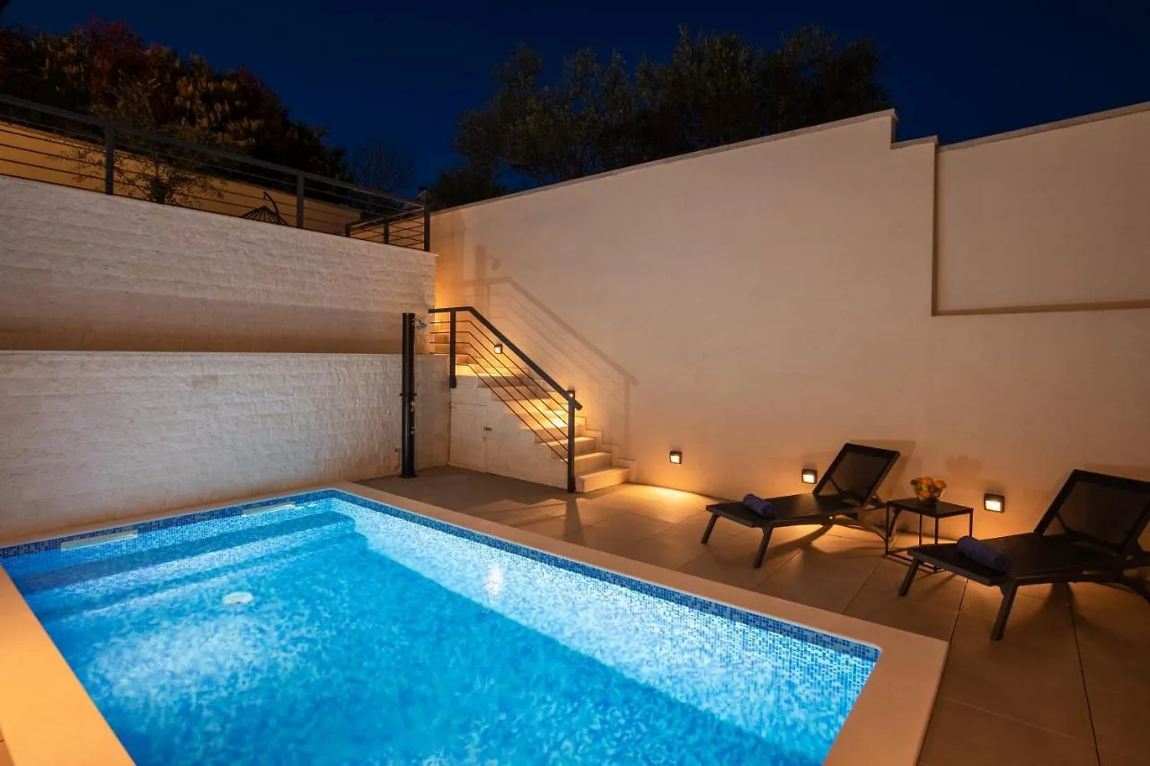Annabel'S Luxury Apartment With Private Pool, Indoor Jacuzzi With Sauna Krk Town