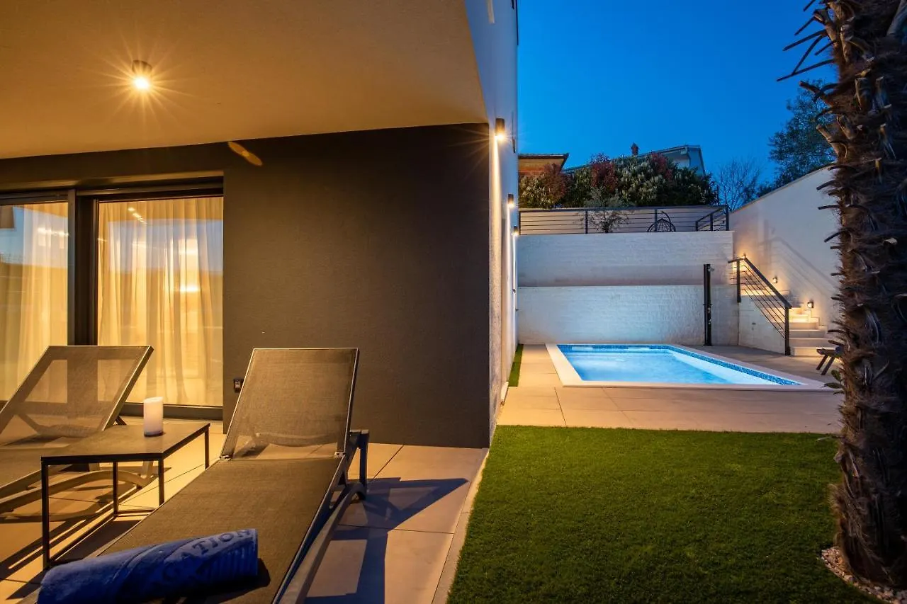Annabel'S Luxury Apartment With Private Pool, Indoor Jacuzzi With Sauna Krk Town Croatia