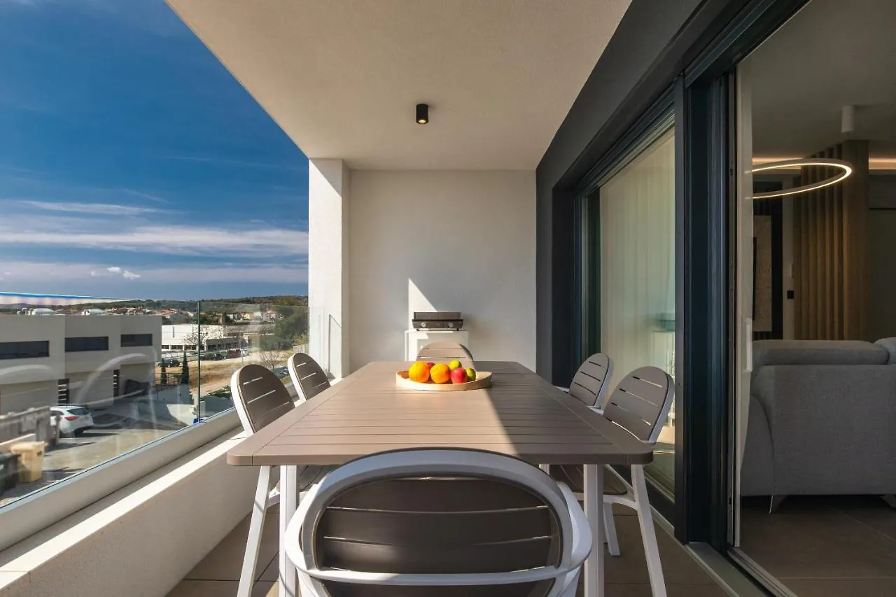 Annabel'S Luxury Apartment With Private Pool, Indoor Jacuzzi With Sauna Krk Town
