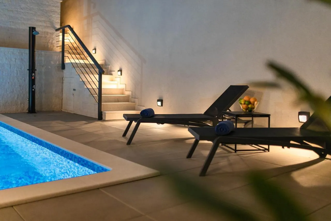 Annabel'S Luxury Apartment With Private Pool, Indoor Jacuzzi With Sauna Krk Town 0*,  Croatia