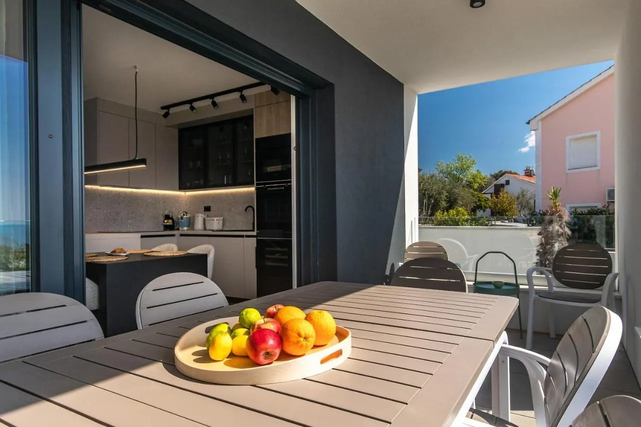 Annabel'S Luxury Apartment With Private Pool, Indoor Jacuzzi With Sauna Krk Town
